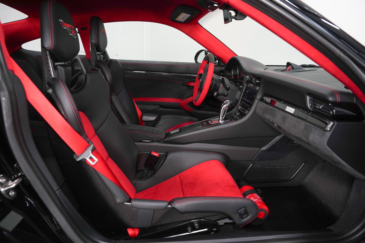 Used 2019 Porsche 911 GT2 RS RWD image 32