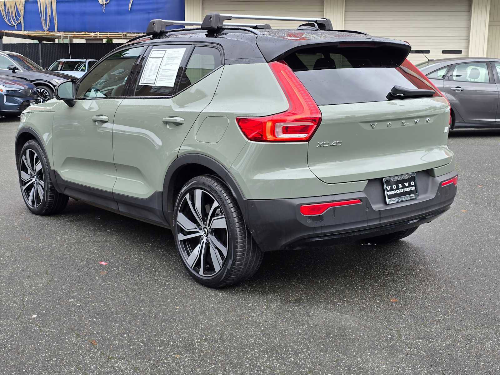 Certified 2022 Volvo XC40 P8 Recharge Ultimate image 6