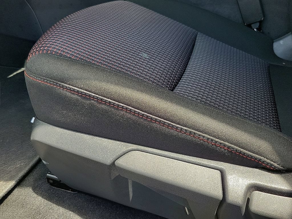 Used 2026 Nissan Sentra SR w/ Floor Mat Package FWD image 12