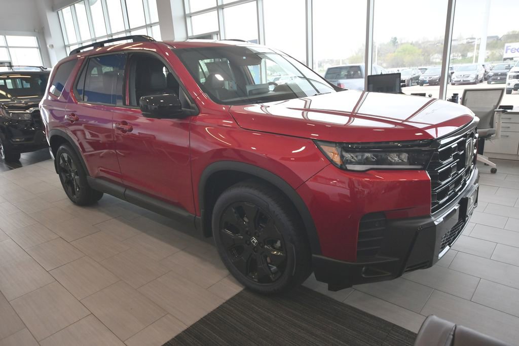 New 2026 Honda Pilot Black Edition image 9