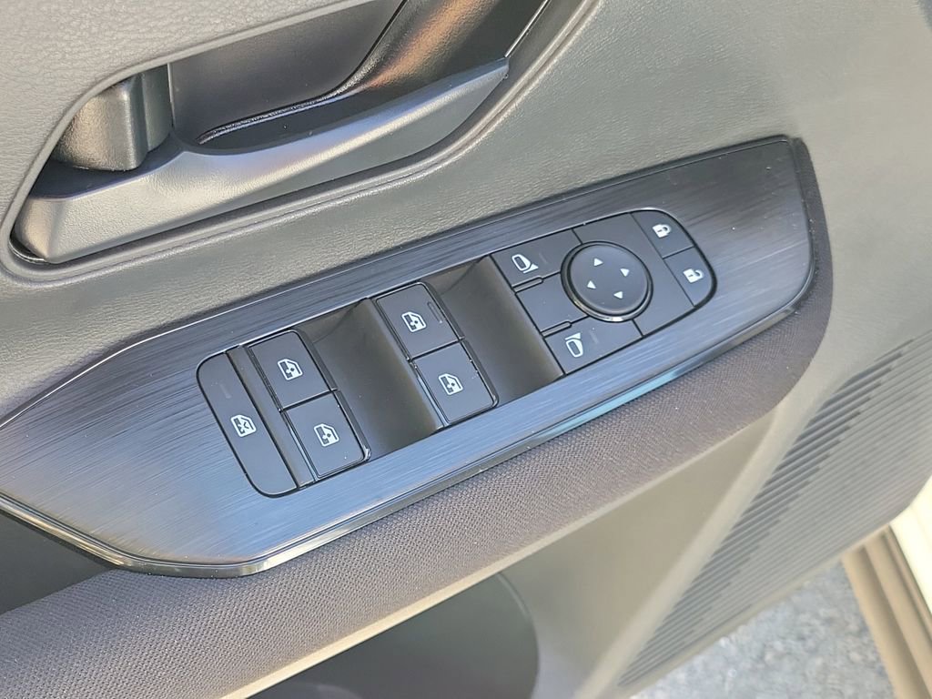 New 2026 Nissan Kicks S image 21