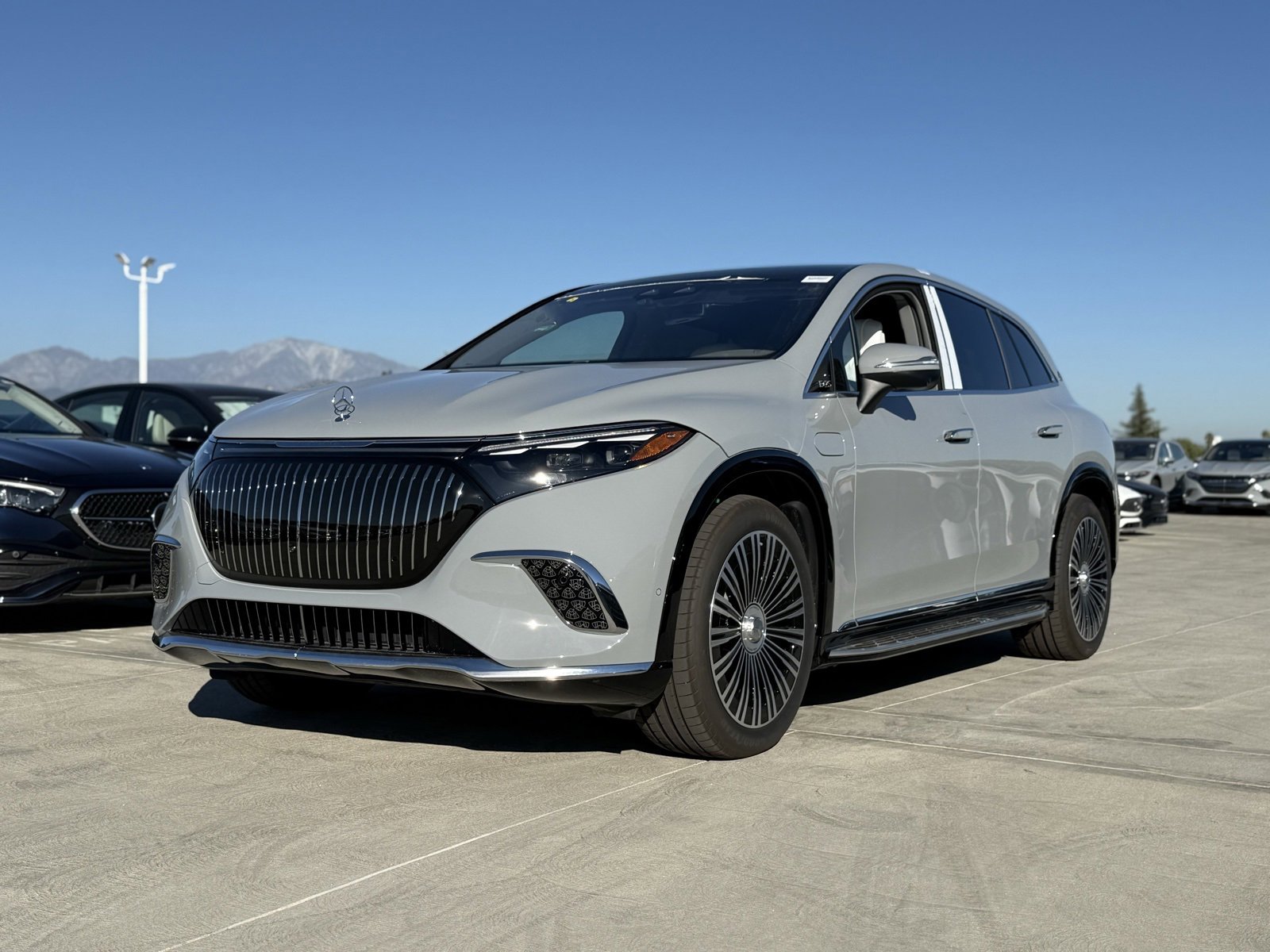 New 2025 Mercedes-Benz Maybach EQS 680 4MATIC image 6