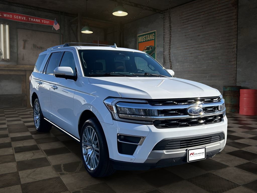 Used 2024 Ford Expedition Limited image 7