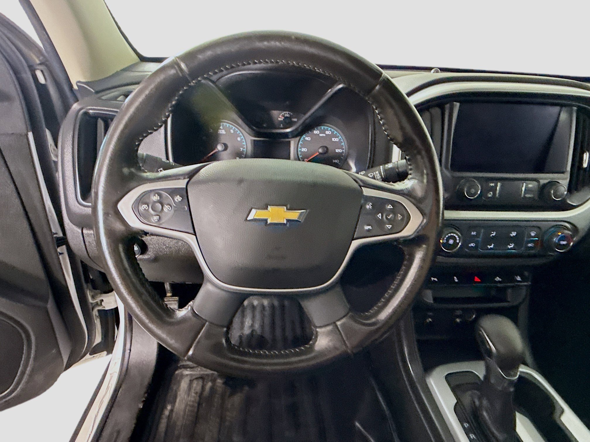 Used 2022 Chevrolet Colorado LT w/ Fleet Safety Package RWD image 13