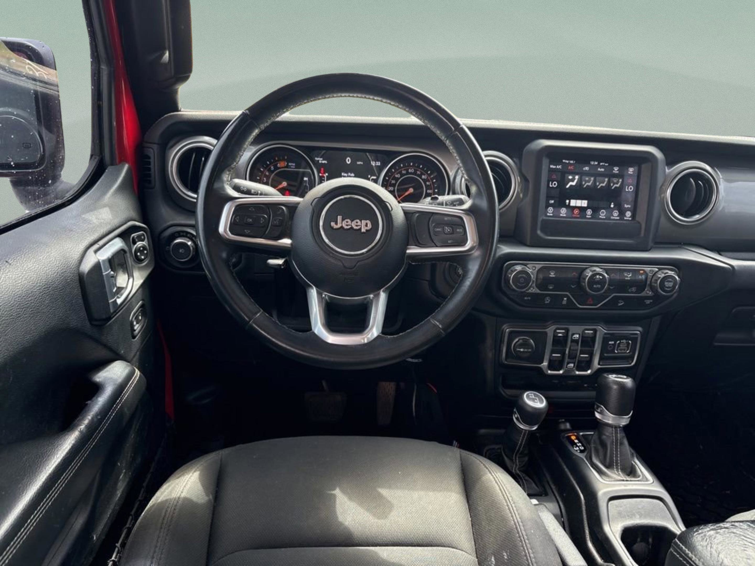 Used 2019 Jeep Wrangler Unlimited Sahara image 11