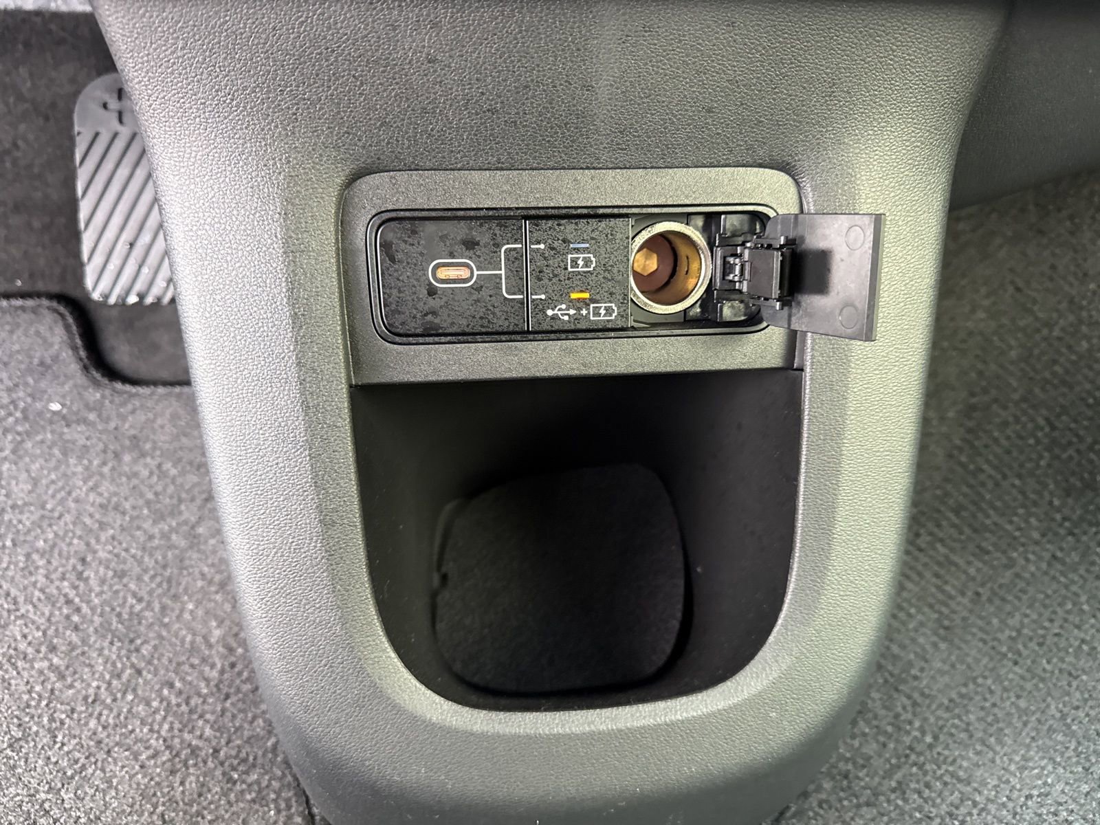 Used 2025 Hyundai Ioniq 5 SEL image 25