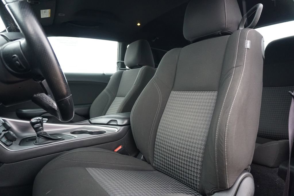 Used 2020 Dodge Challenger SXT w/ Blacktop Package image 18