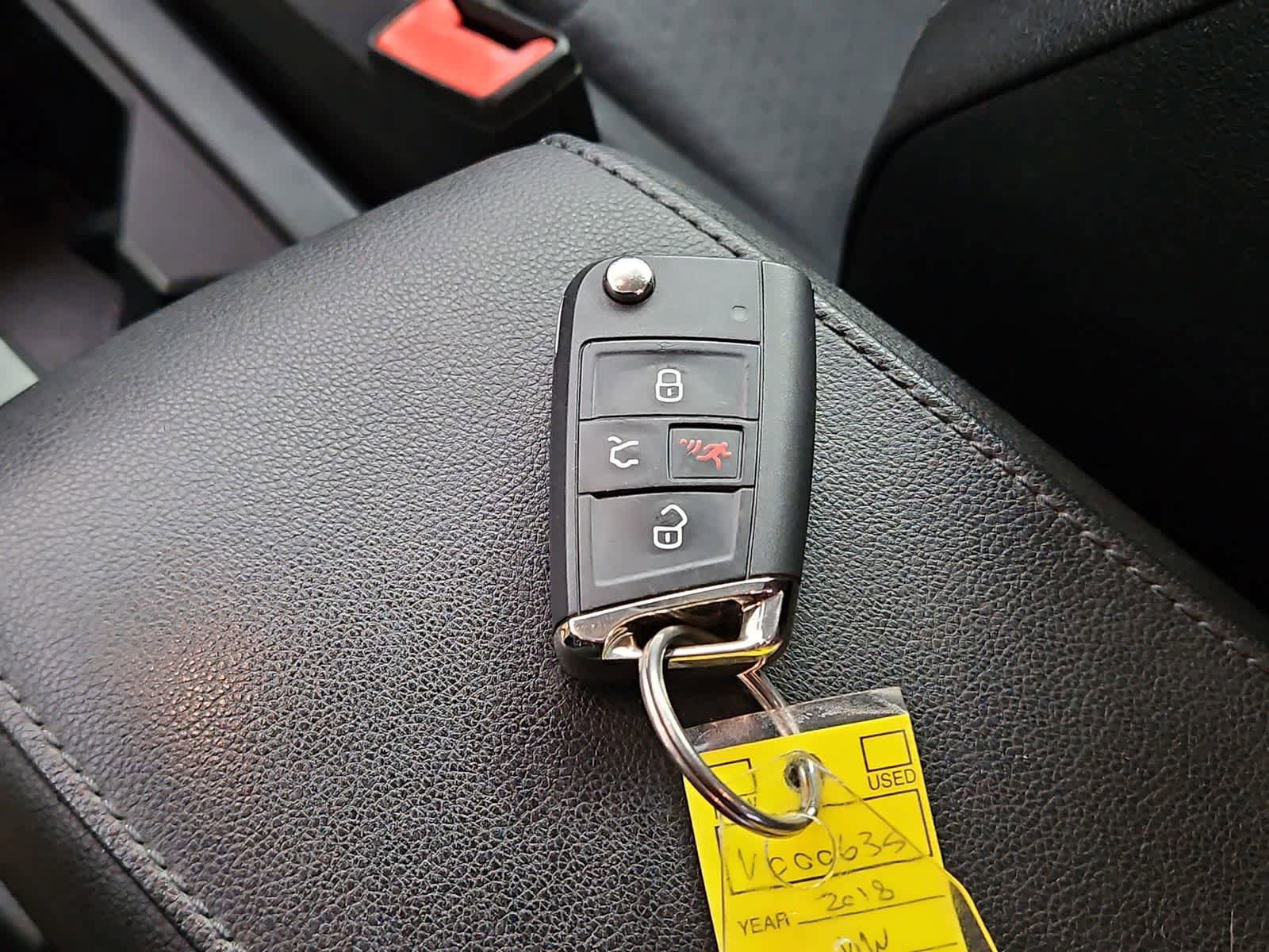 Used 2018 Volkswagen Tiguan SE image 35