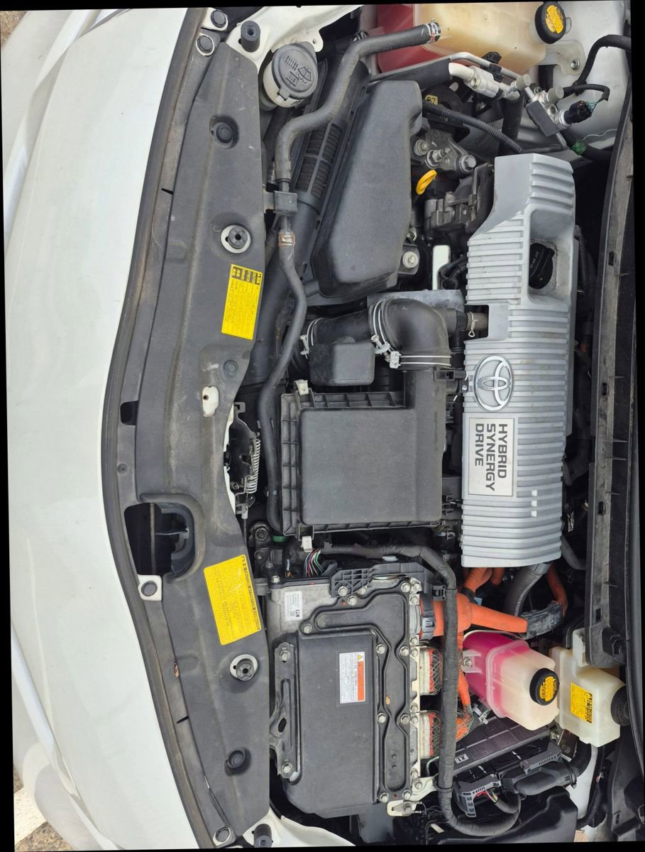Used 2013 Toyota Prius Three image 10
