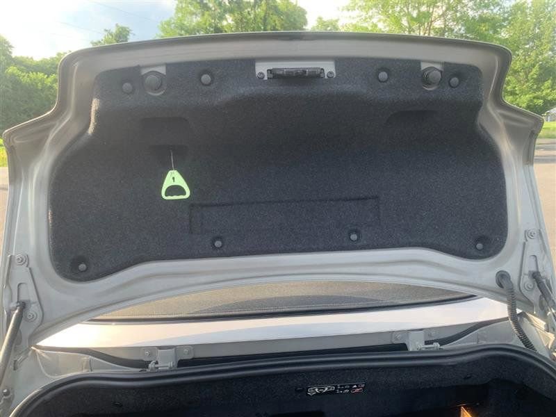 Used 2009 BMW 135i Convertible image 40