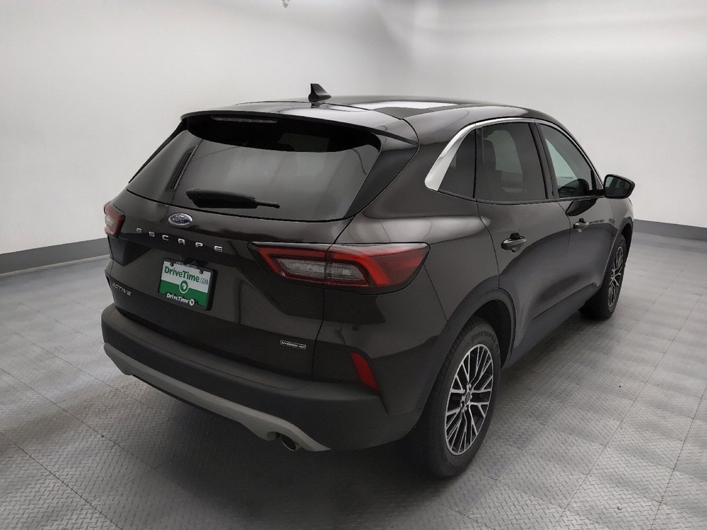 Used 2023 Ford Escape Active w/ Tech Pack #1 AWD/4WD image 9