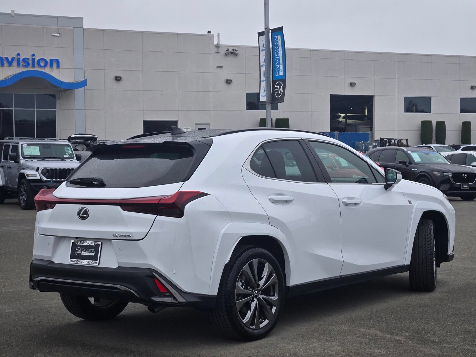 Used 2024 Lexus UX 250h F Sport FWD image 7