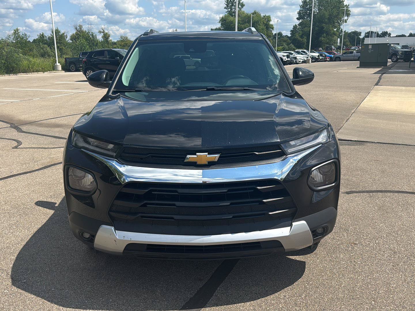 Used 2023 Chevrolet TrailBlazer LT w/ Convenience Package AWD/4WD image 8