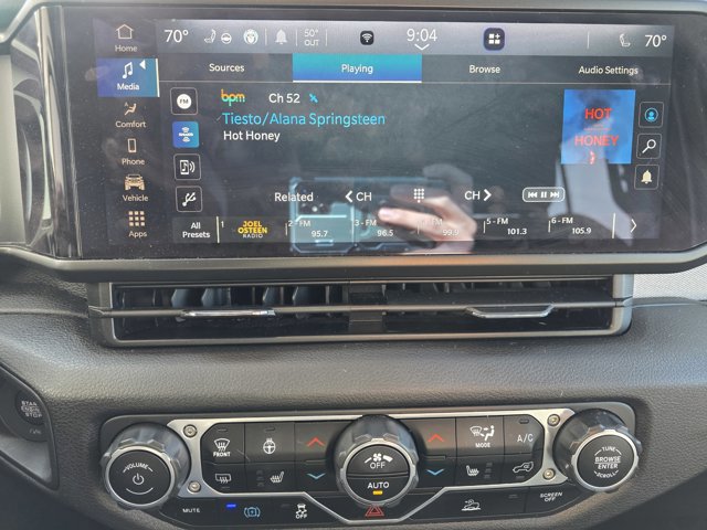 Used 2024 Jeep Wrangler Sport S w/ Convenience Group image 7