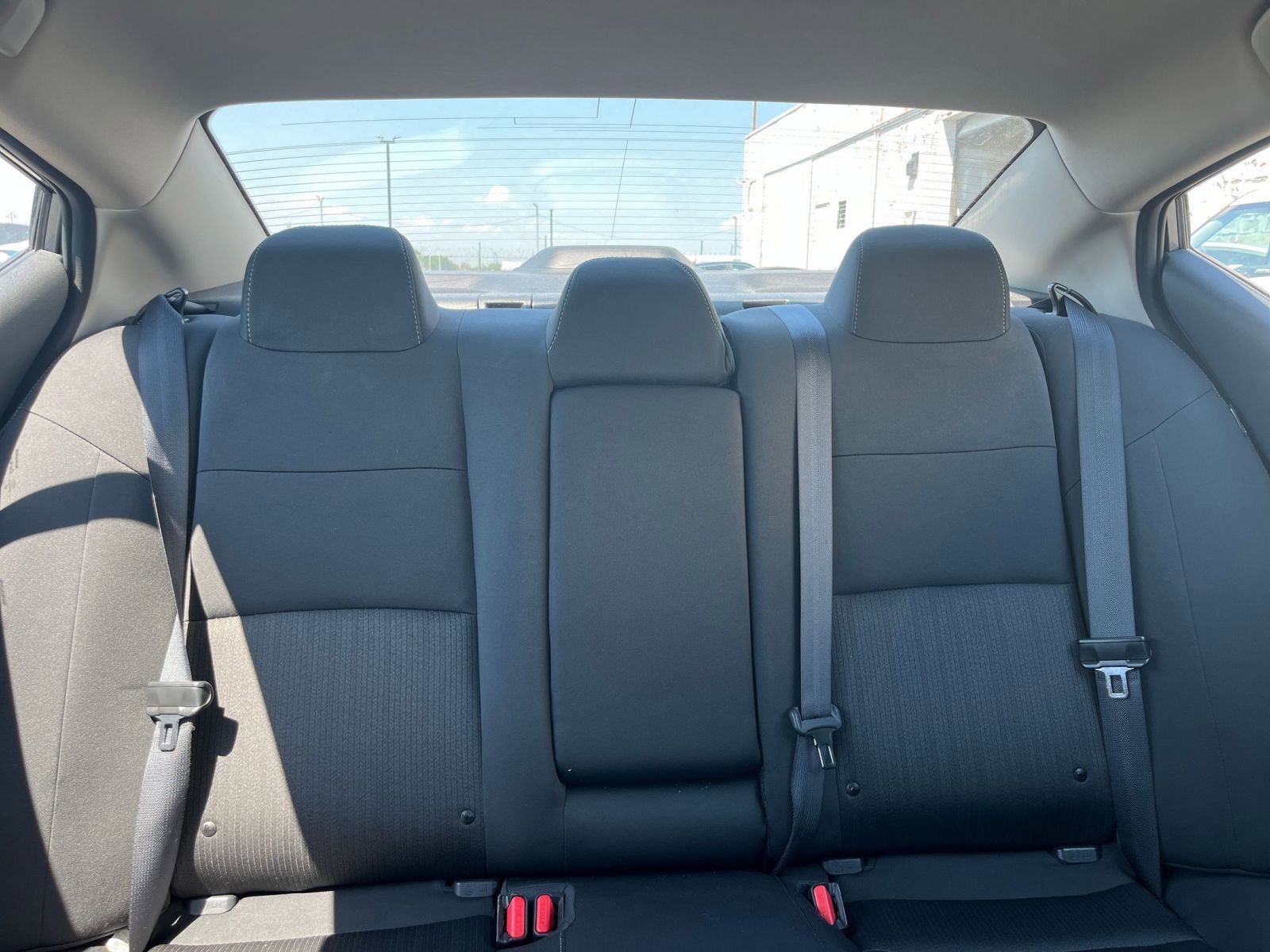 Used 2025 Nissan Altima 2.5 SV FWD image 39