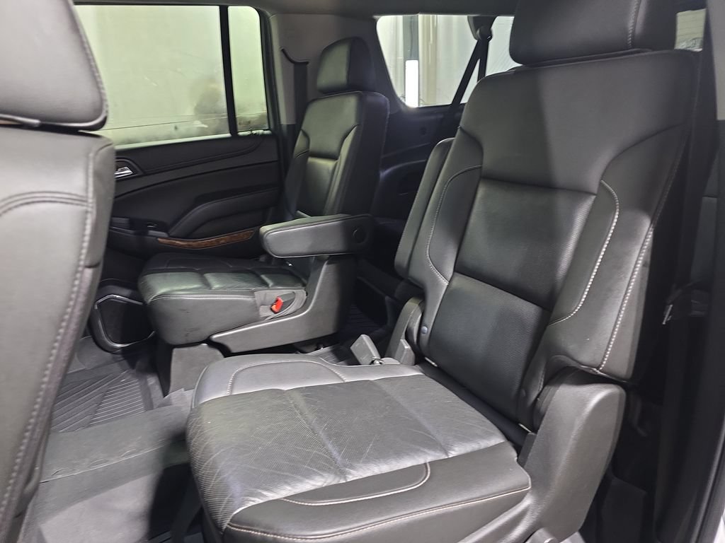 Used 2018 Chevrolet Suburban Premier AWD/4WD image 16