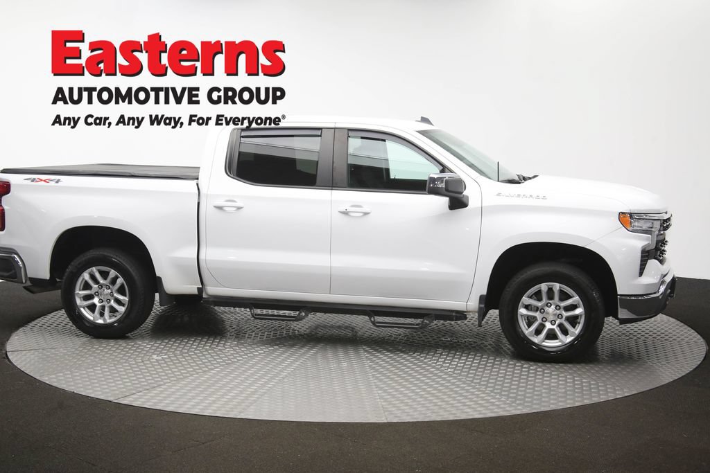 Used 2023 Chevrolet Silverado 1500 LT AWD/4WD image 47