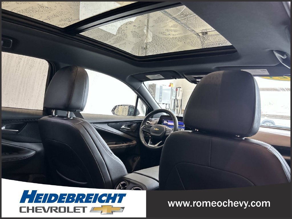 Used 2024 Chevrolet Blazer EV LT AWD/4WD image 33