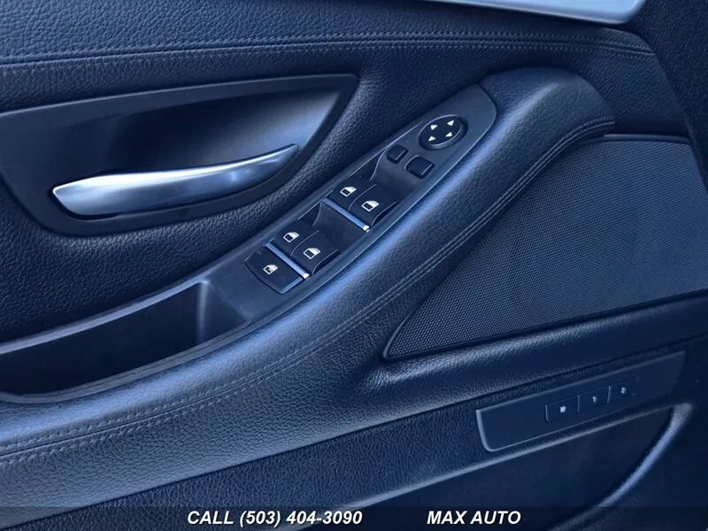 Used 2013 BMW 528i xDrive Sedan AWD/4WD image 31