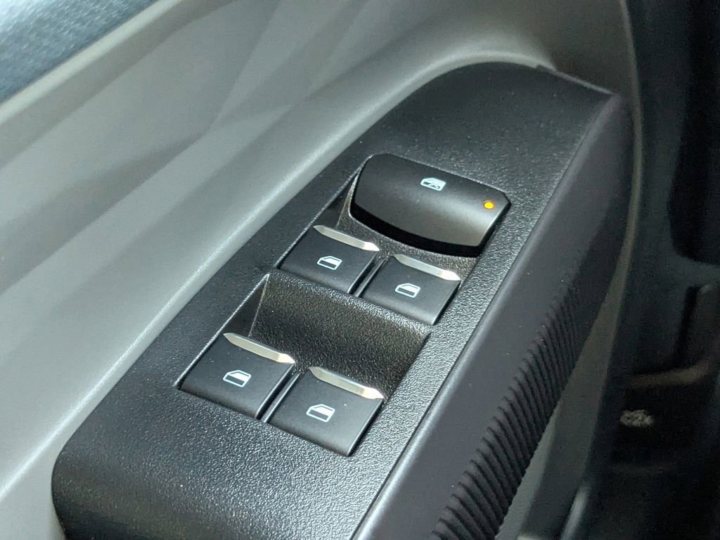 New 2025 Ford Maverick XL image 33