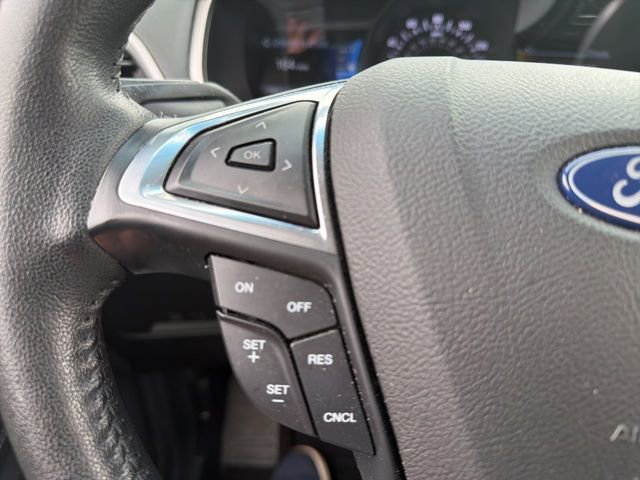 Used 2019 Ford Edge SEL w/ Equipment Group 201A FWD image 19
