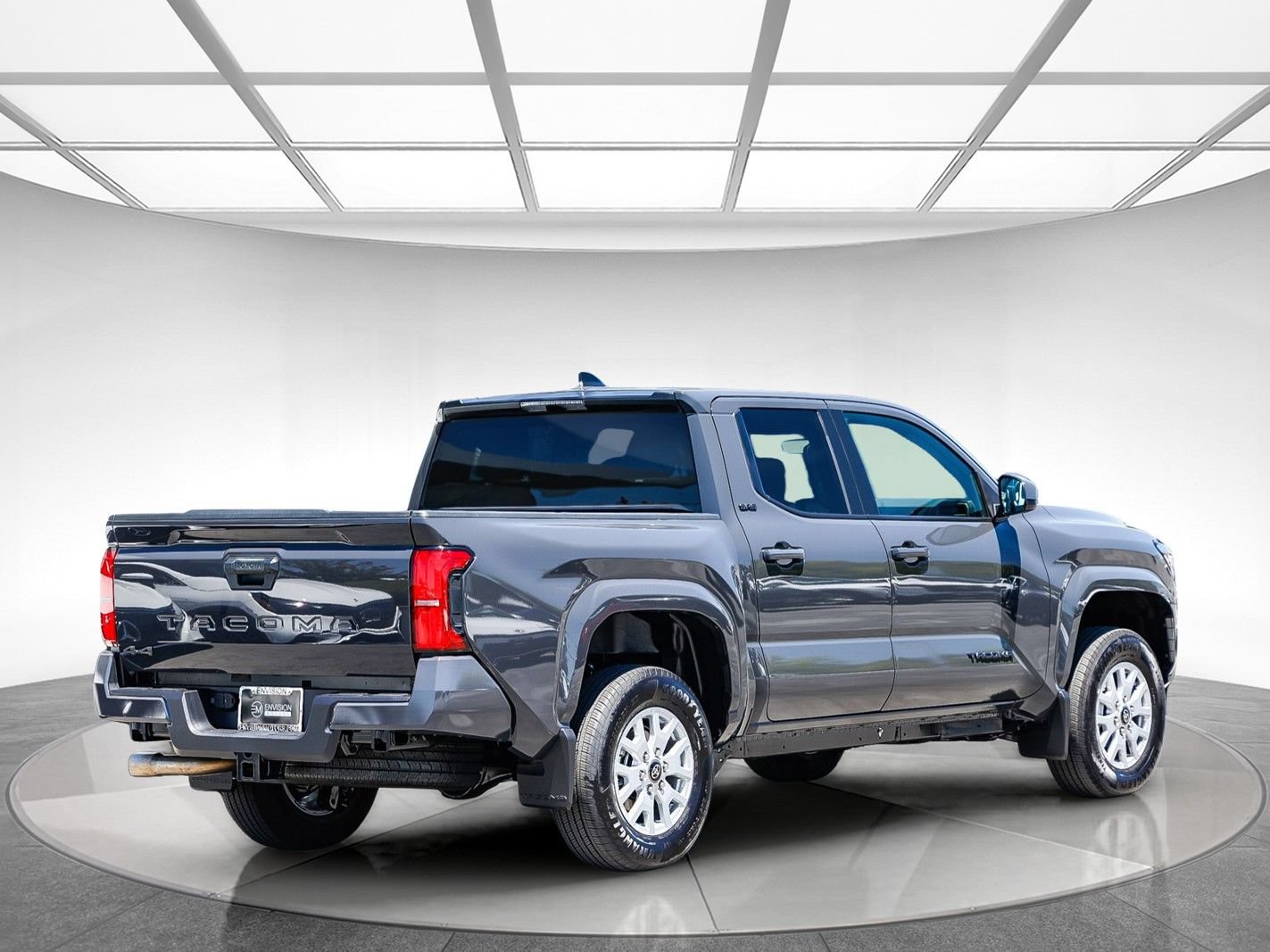 Used 2026 Toyota Tacoma SR5 AWD/4WD image 4