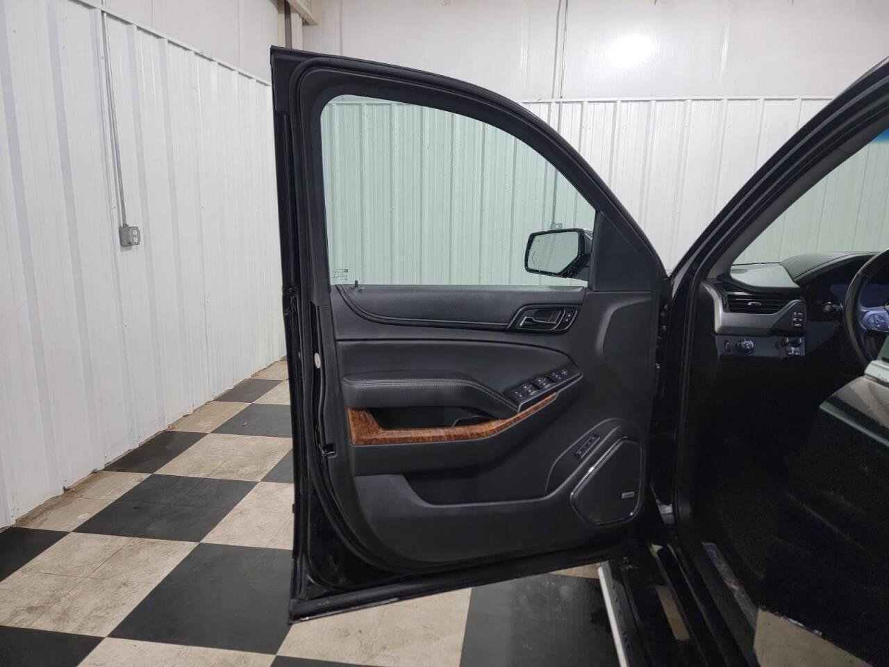 Used 2017 Chevrolet Tahoe Premier image 10