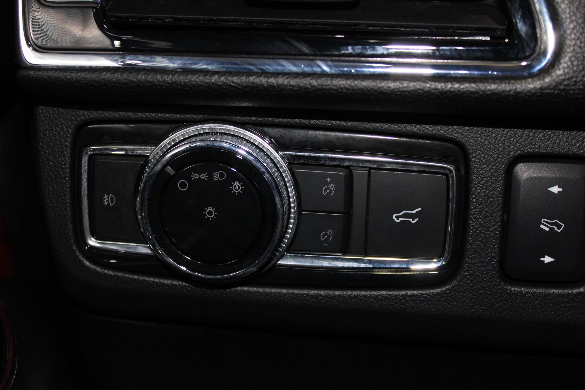 Used 2019 Lincoln Navigator Reserve AWD/4WD image 47