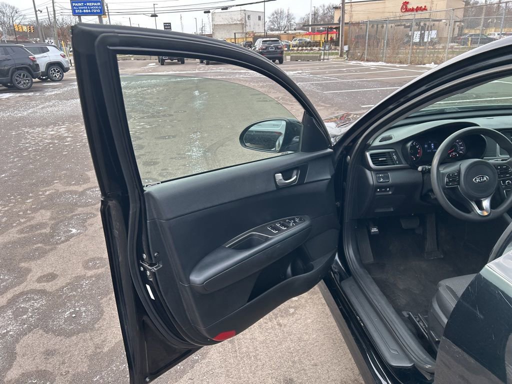 Used 2018 Kia Optima LX w/ Convenience Package image 11