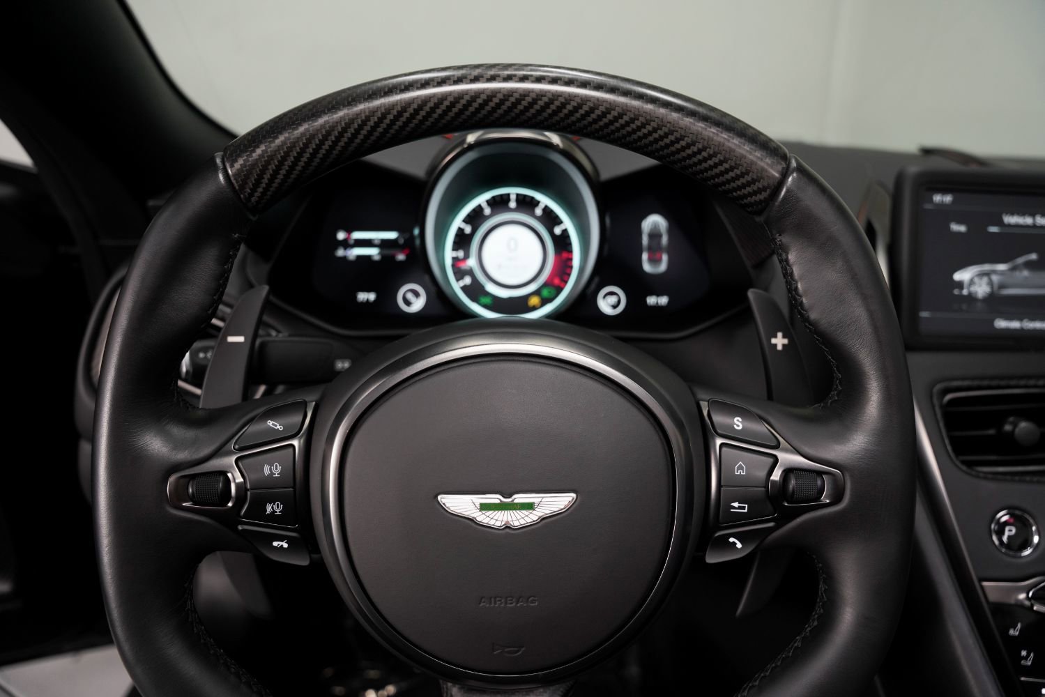 Used 2022 Aston Martin DBS Superleggera Volante RWD image 44