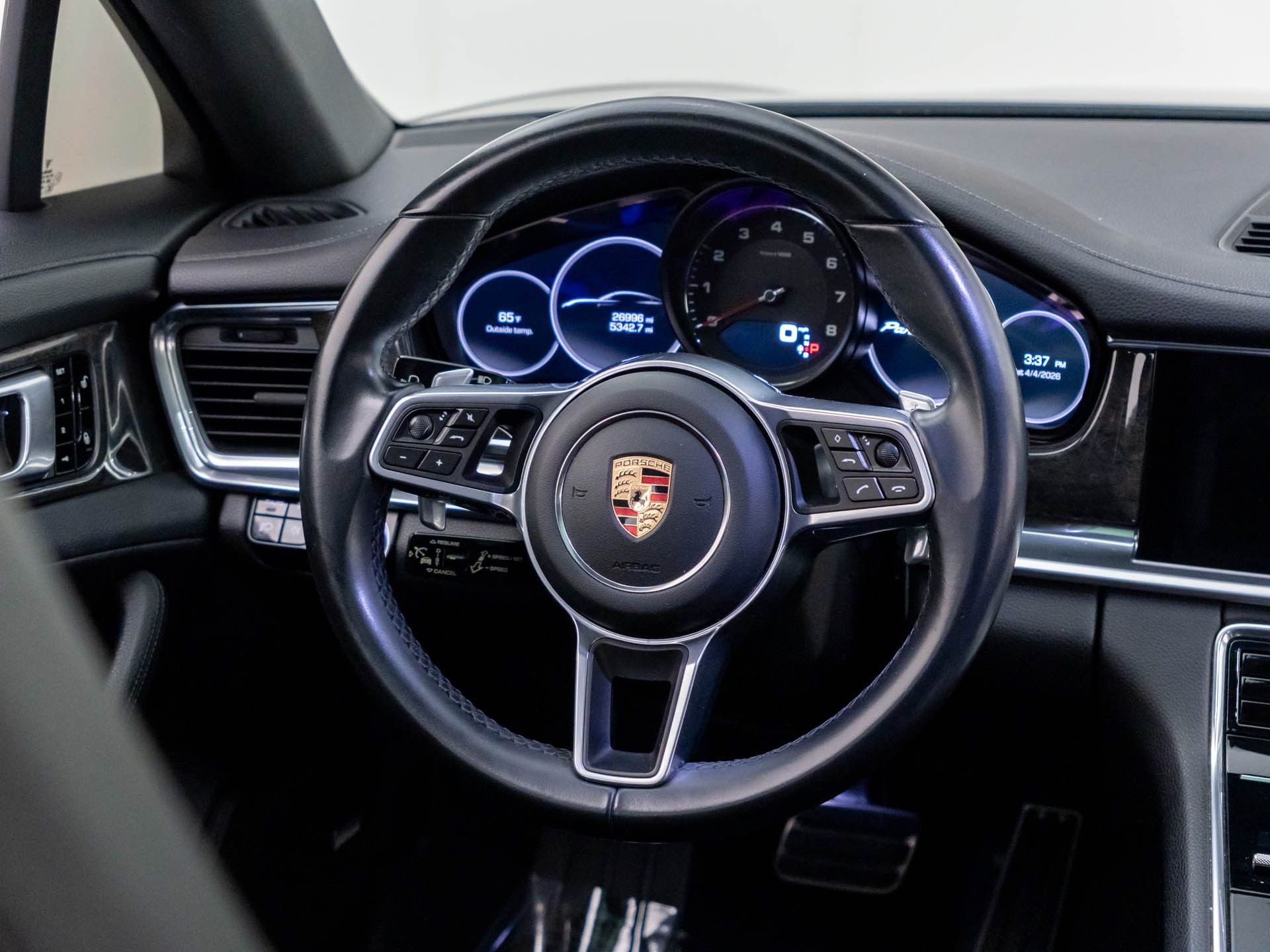 Used 2017 Porsche Panamera 4S image 11