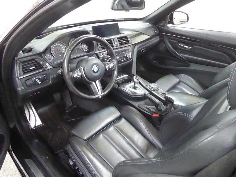 Used 2015 BMW M4 Convertible RWD image 27