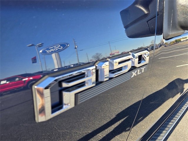 Used 2018 Ford F150 XLT w/ Equipment Group 302A Luxury image 11