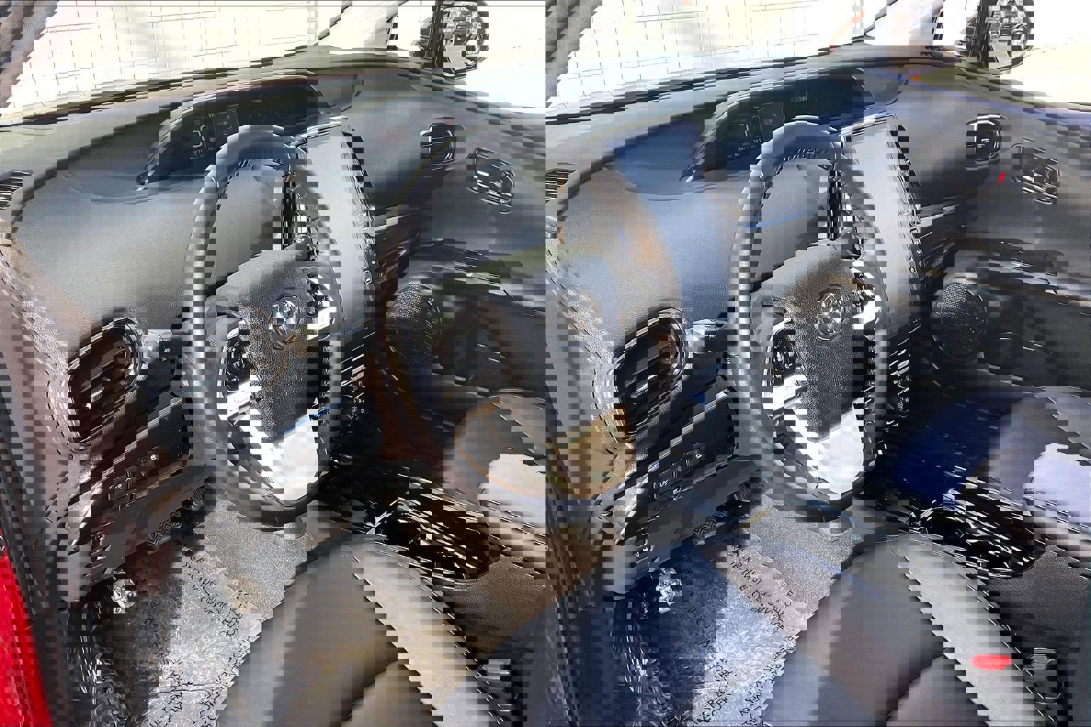 Used 2019 Toyota Prius Prime Premium image 18