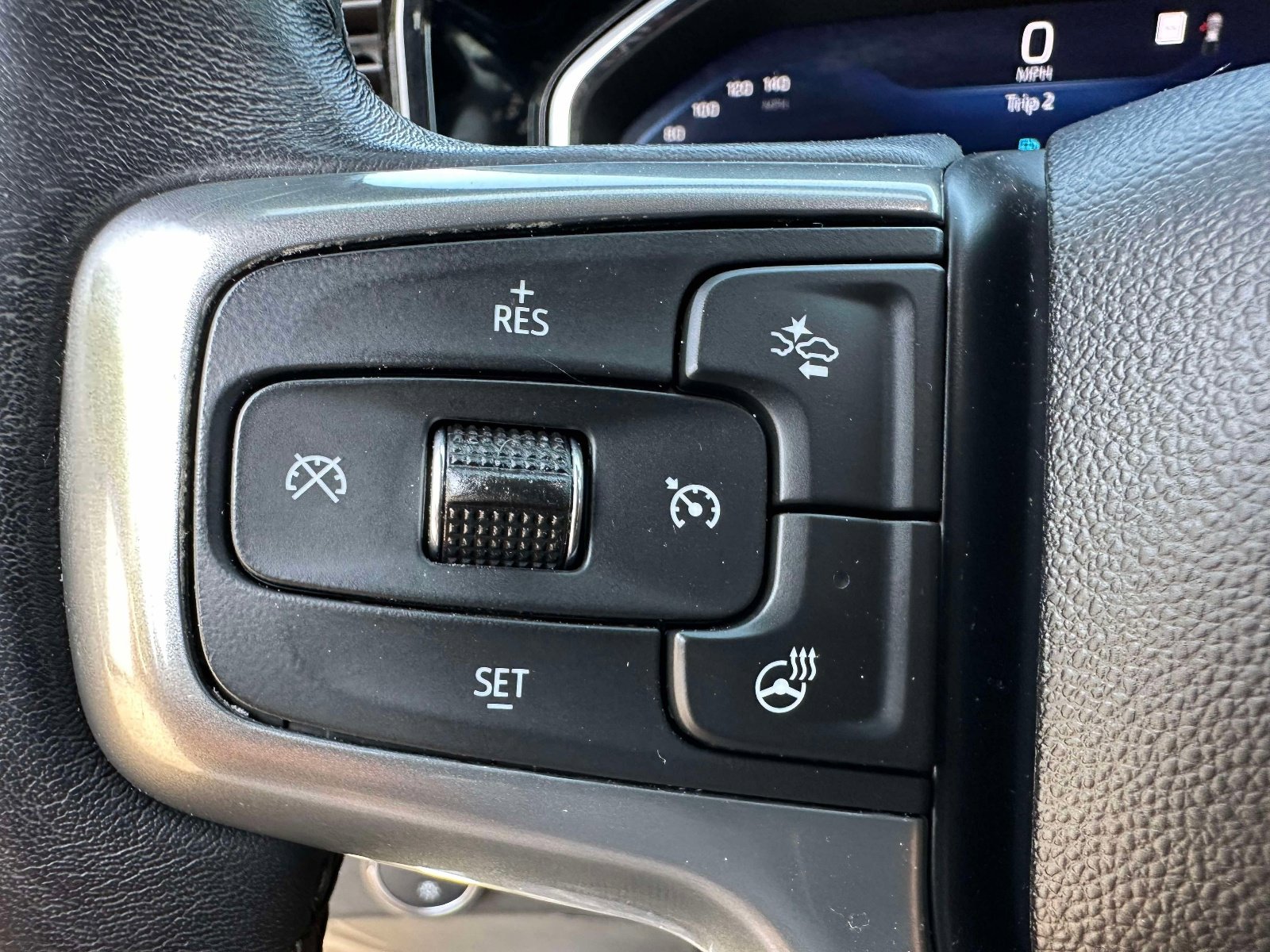 Used 2022 Chevrolet Silverado 1500 LT AWD/4WD image 18