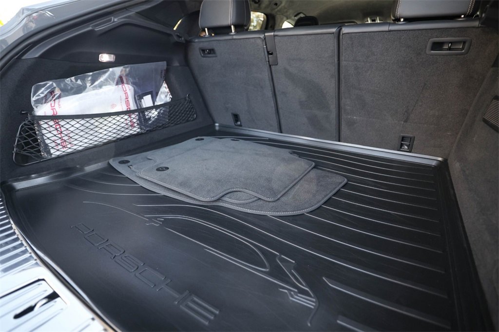 Used 2023 Porsche Cayenne Turbo GT image 21