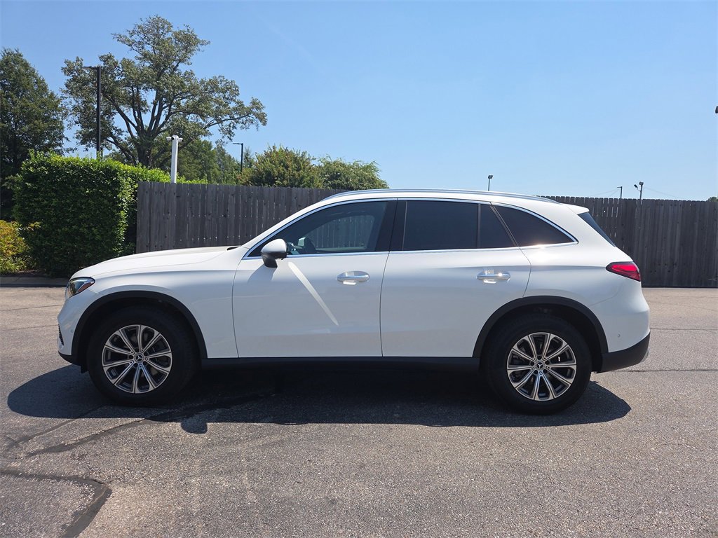New 2025 Mercedes-Benz GLC 300 4MATIC image 2