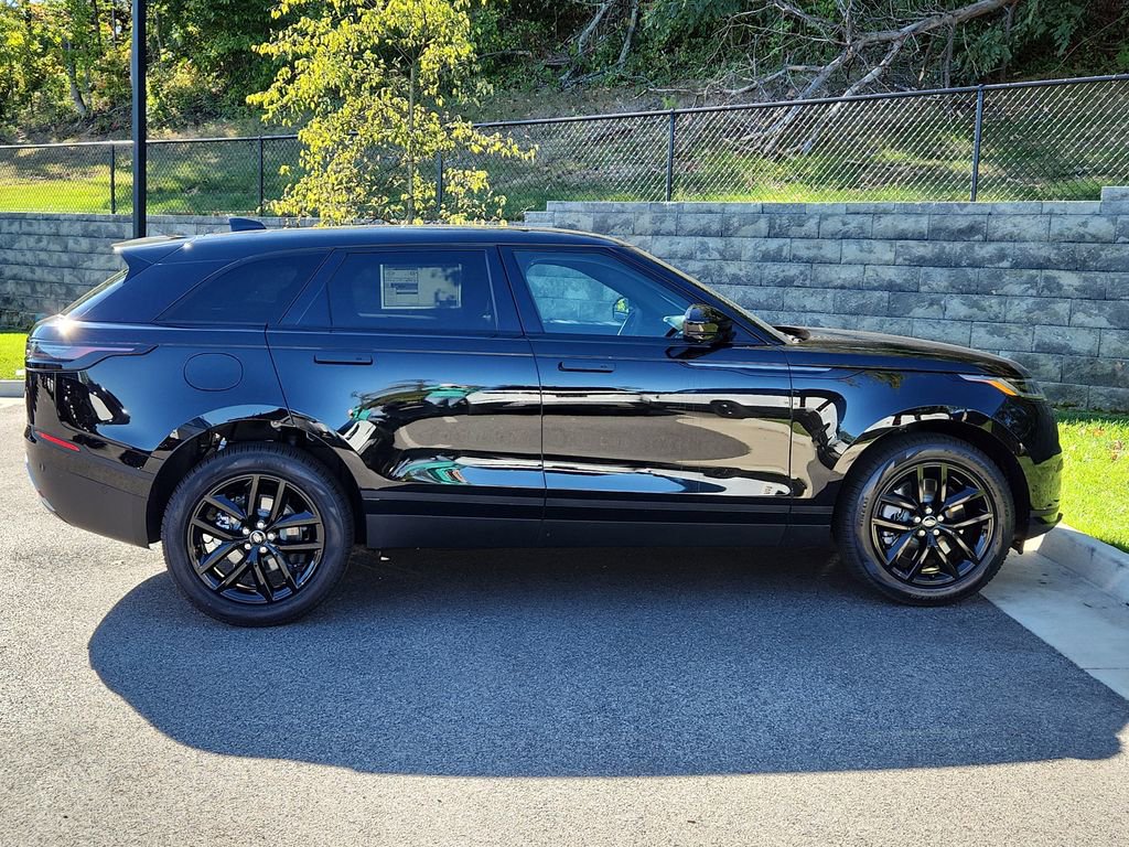 Used 2026 Land Rover Range Rover Velar S AWD/4WD image 11
