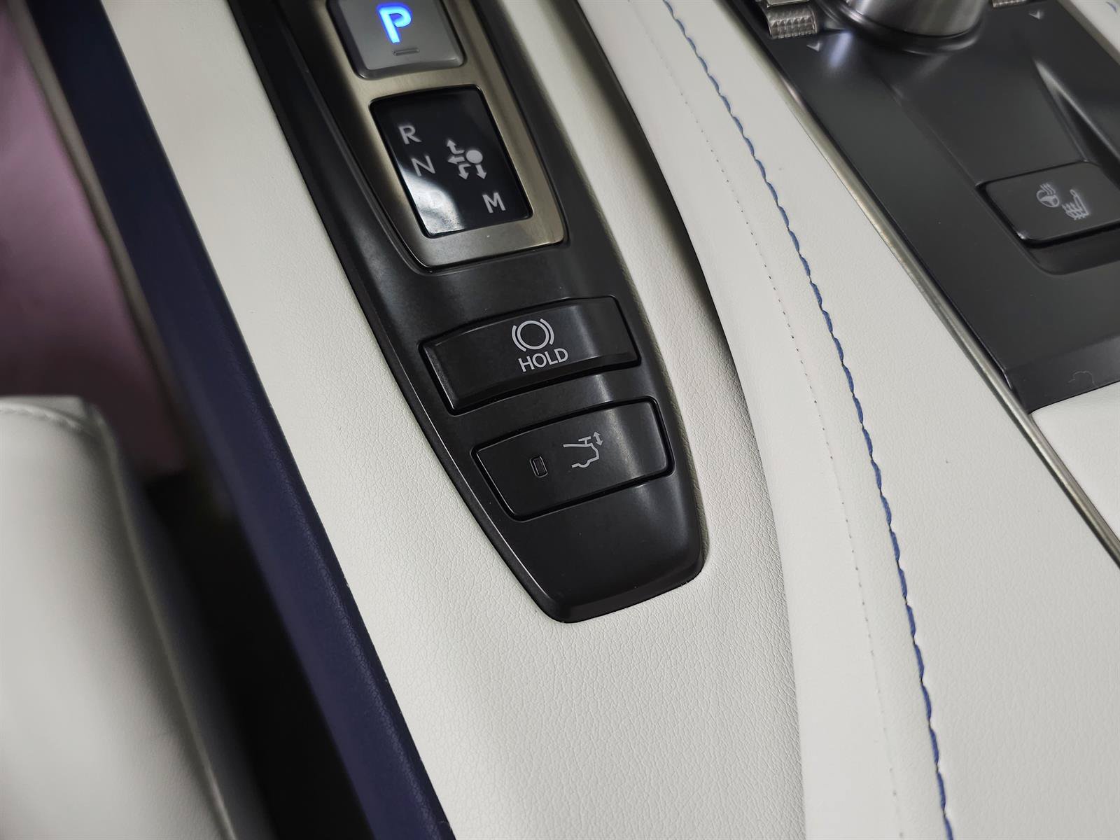 Used 2024 Lexus LC 500 Coupe w/ Bespoke Build Package RWD image 33