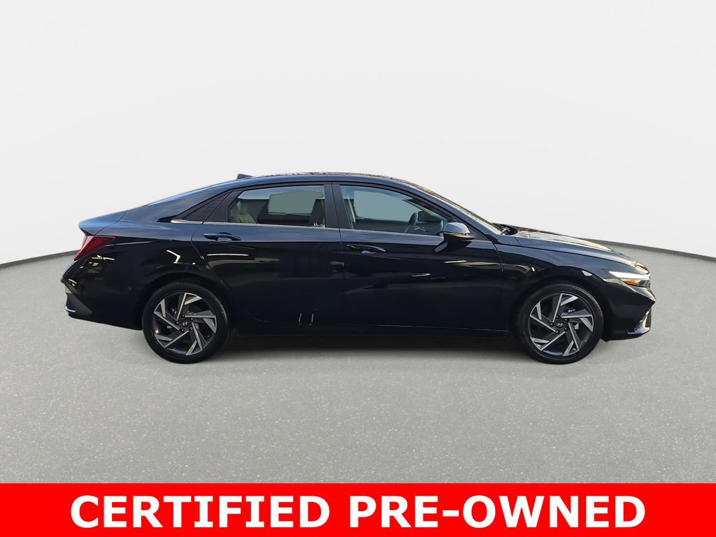 Certified 2025 Hyundai Elantra Limited image 4