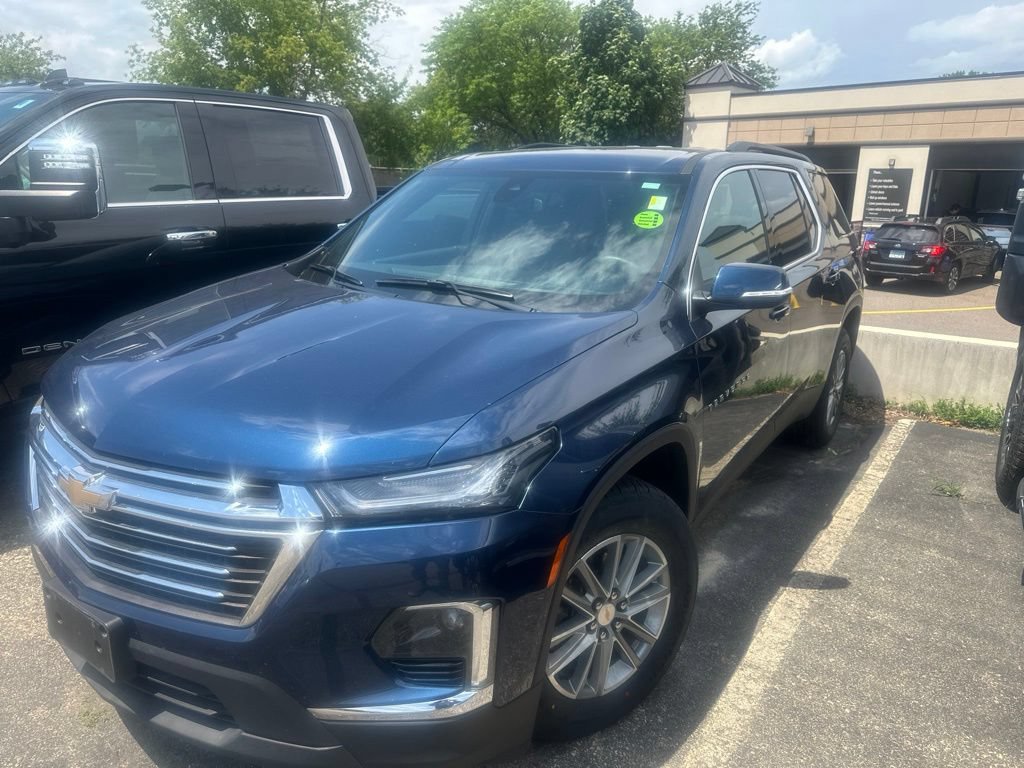 Used 2023 Chevrolet Traverse LT AWD/4WD image 7