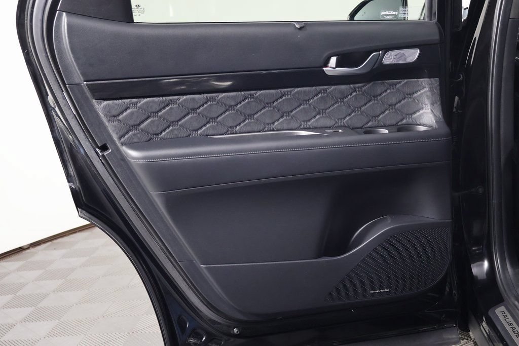 Used 2020 Hyundai Palisade Limited FWD image 14