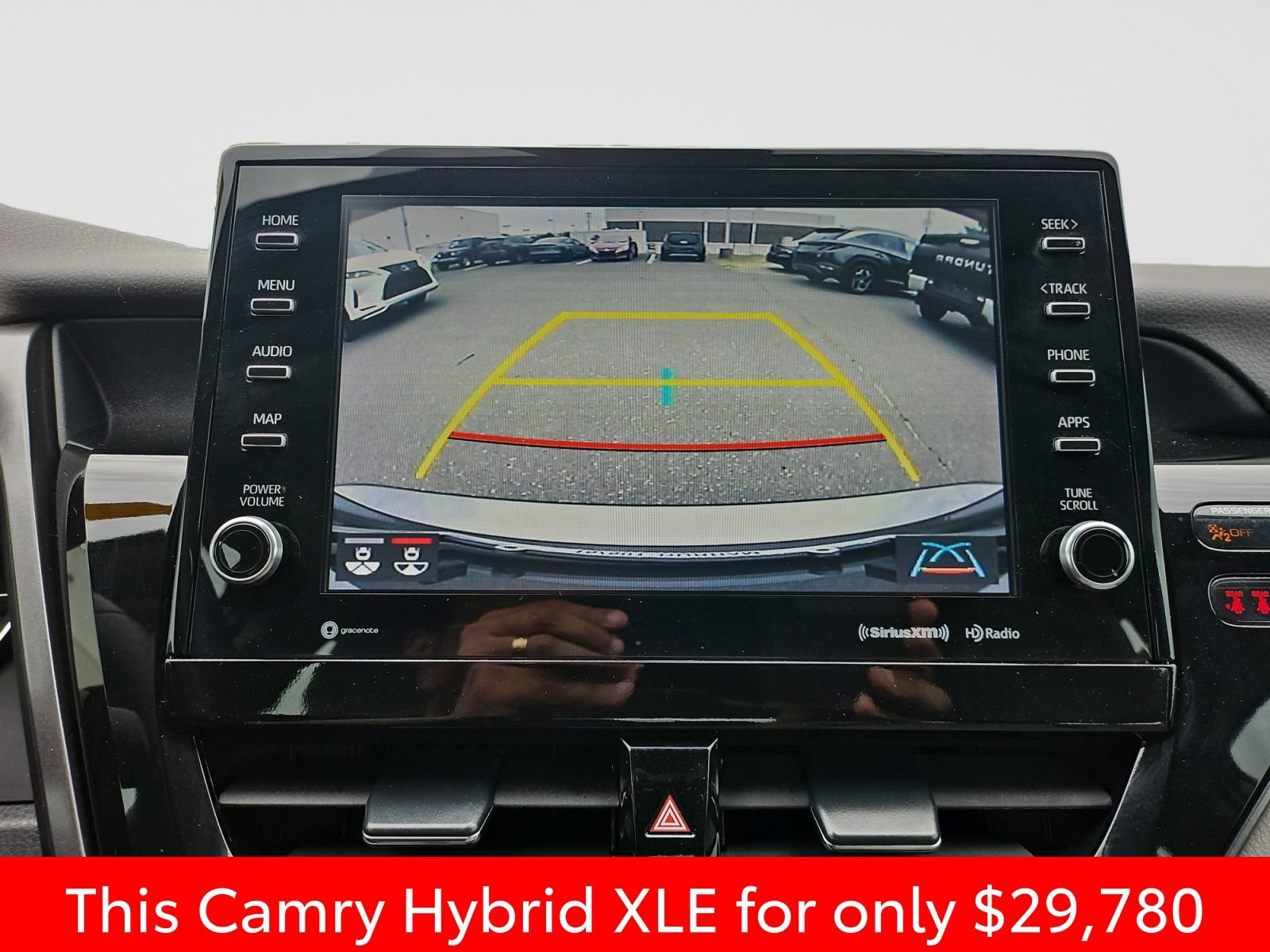 Used 2023 Toyota Camry XLE FWD image 28