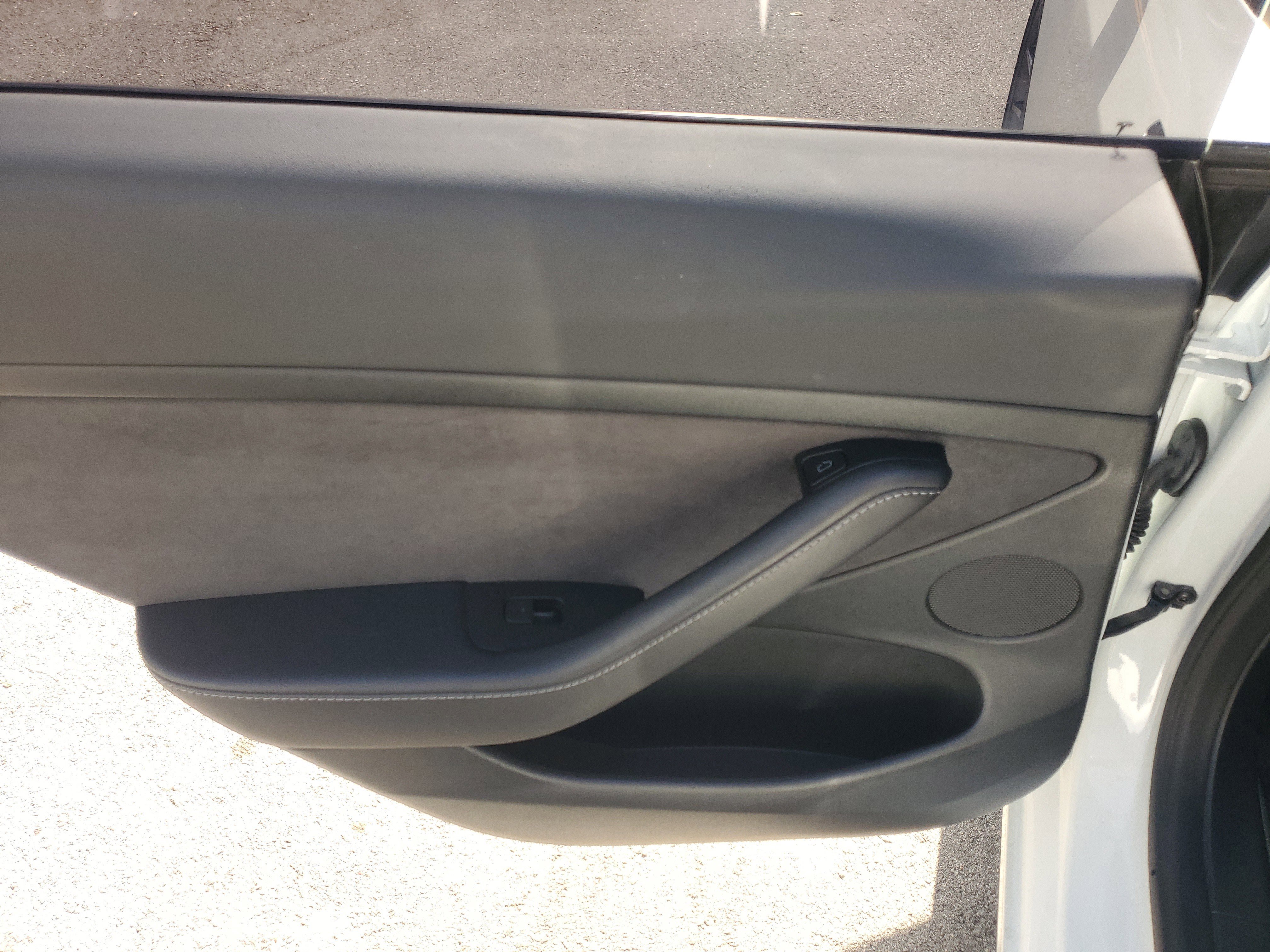 Used 2023 Tesla Model 3 Standard Range image 14