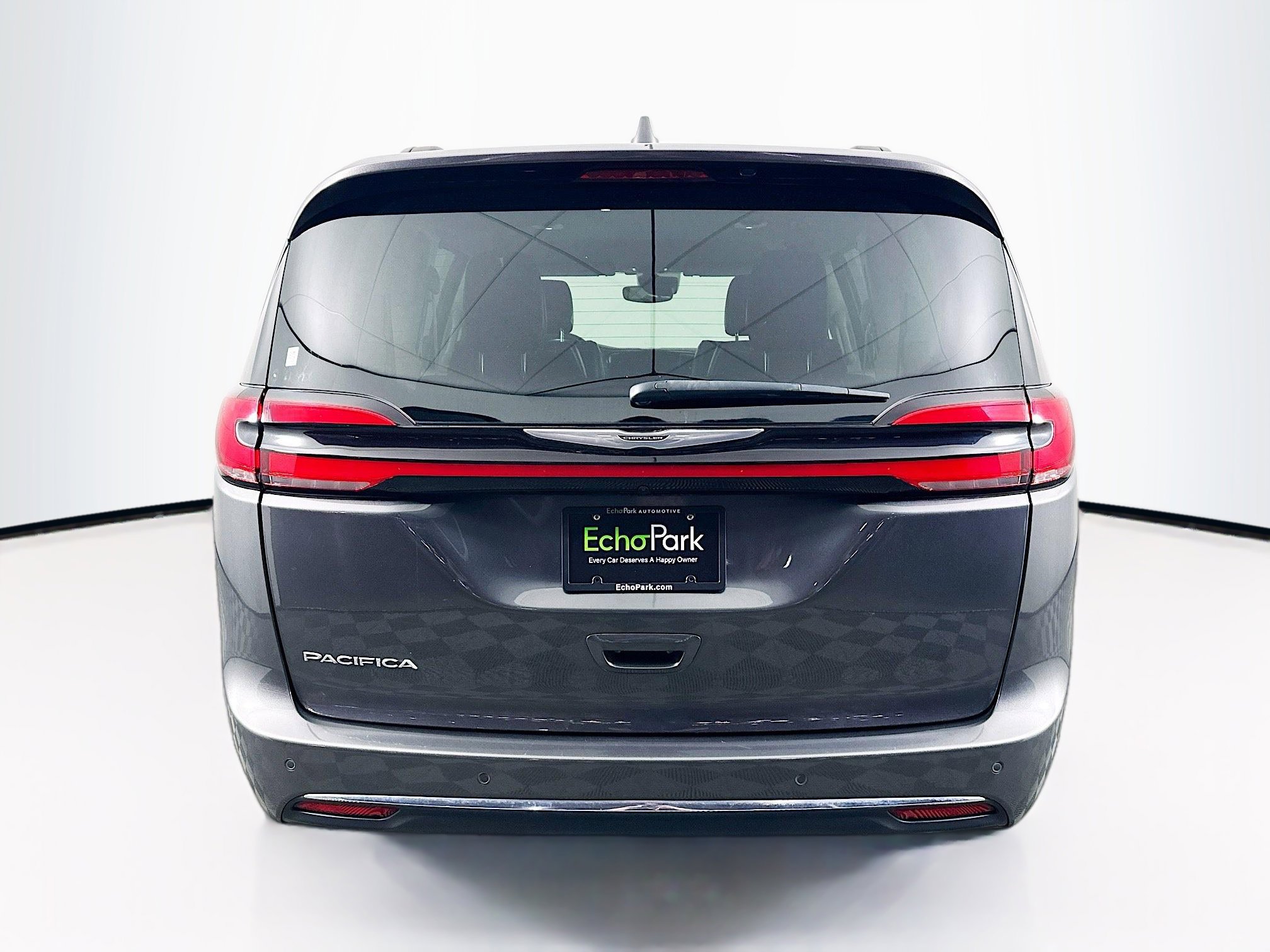 Used 2022 Chrysler Pacifica Touring-L image 7