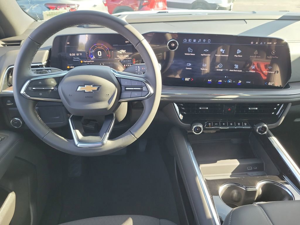 New 2026 Chevrolet Suburban LS image 4
