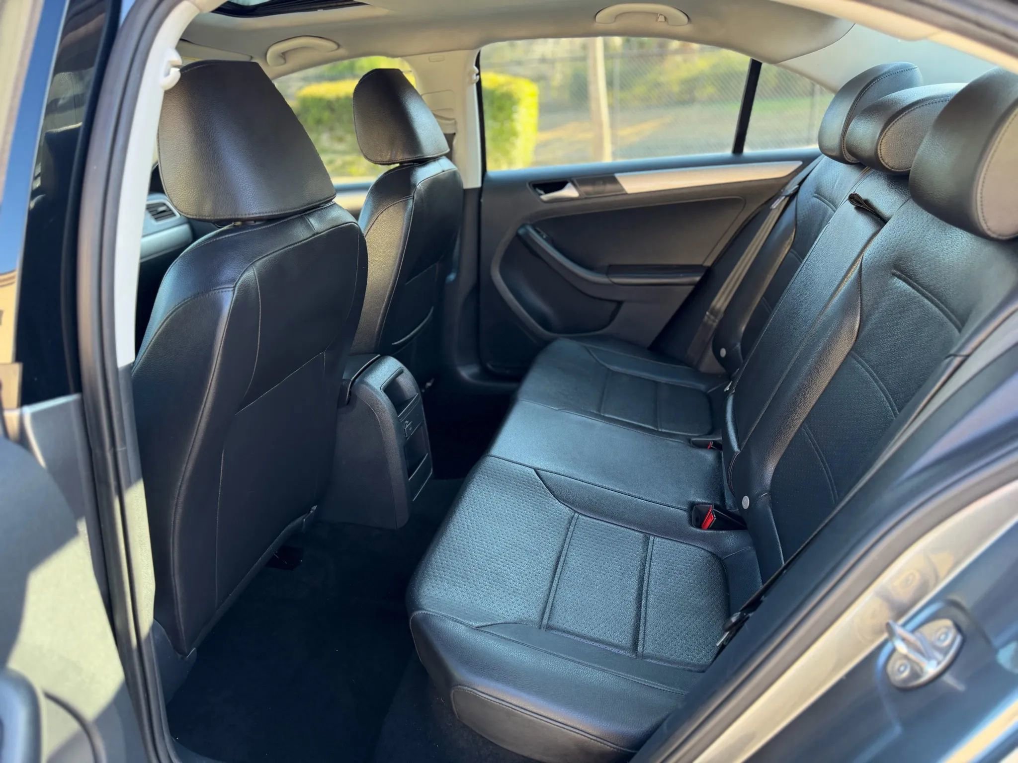 Used 2016 Volkswagen Jetta SE image 31