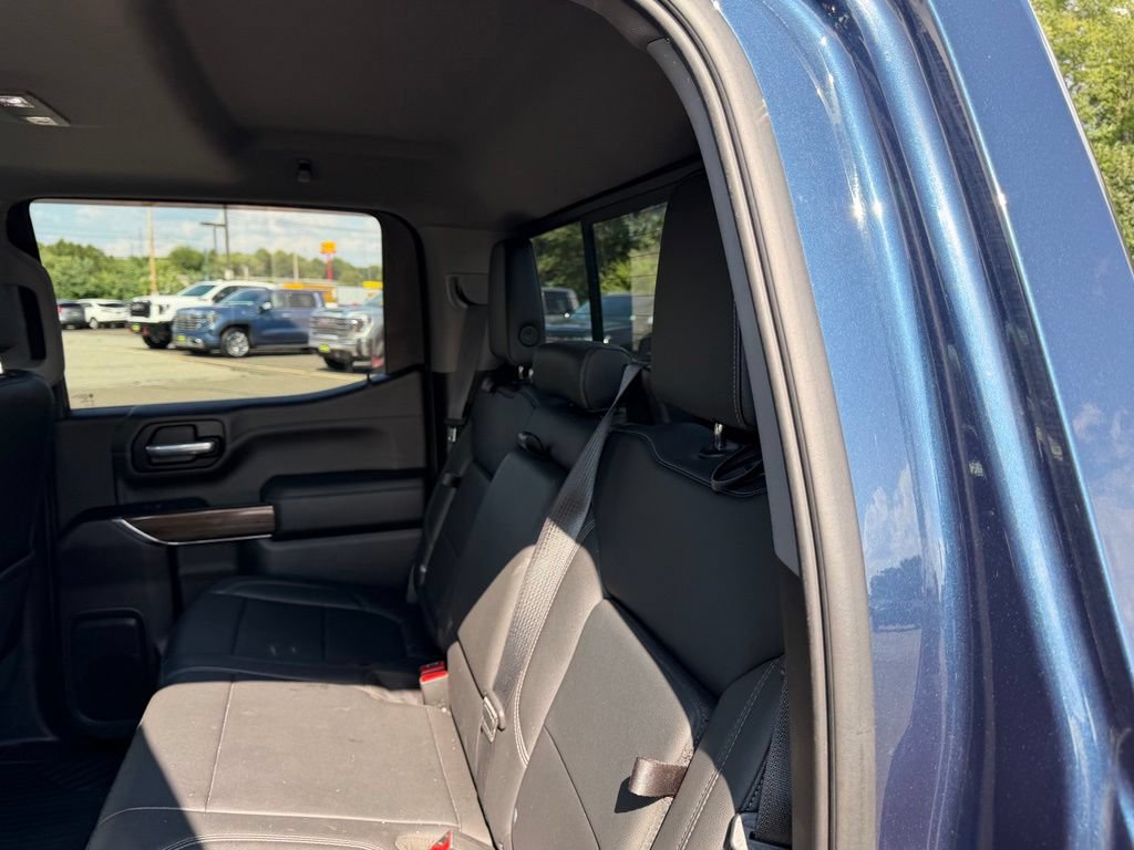 Used 2021 Chevrolet Silverado 1500 LT Trail Boss w/ Convenience Package II AWD/4WD image 11