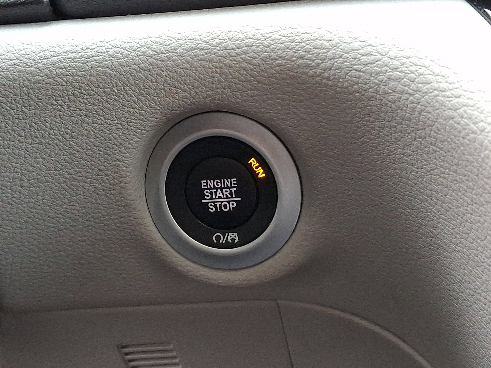 Used 2023 Chrysler Pacifica Limited image 25