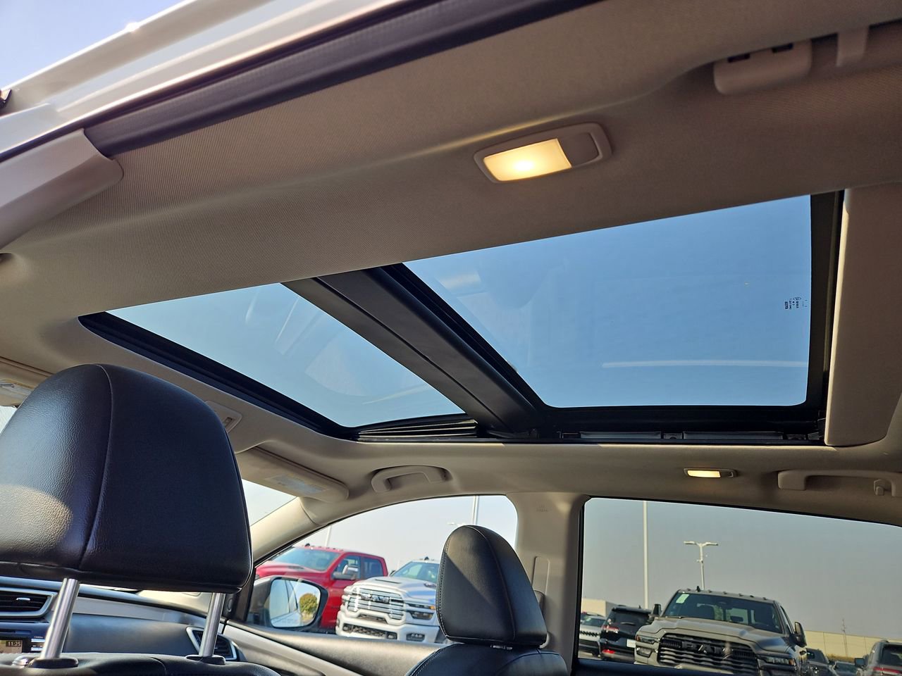 Used 2024 Nissan Murano SL image 17